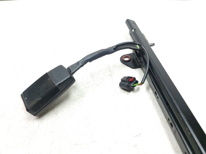 2012 Volkswagen Cc Front Seat Belt Buckle Passenger Side Right OEM