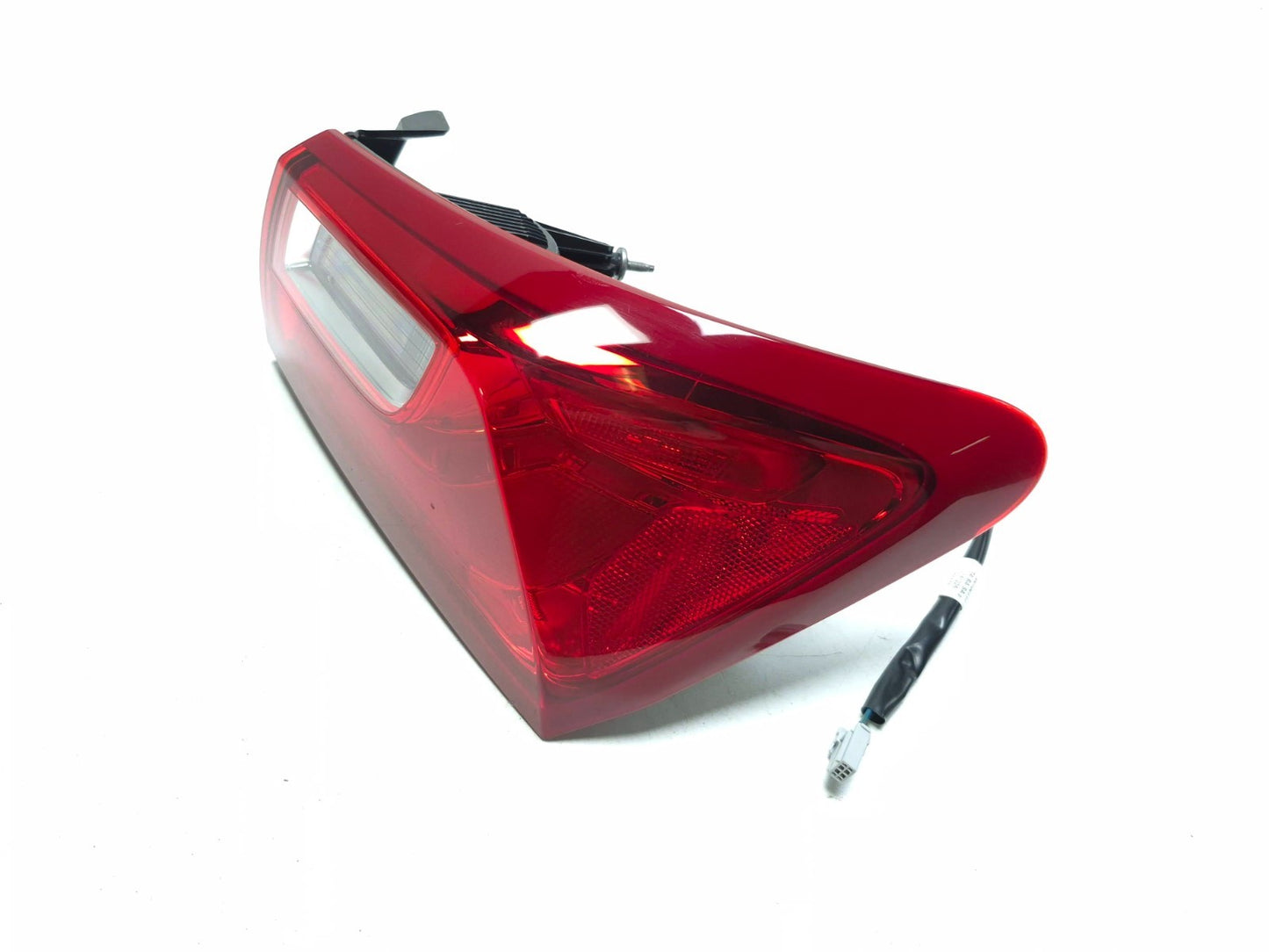 2017 Chevrolet Malibu Rear Outer Tail Light Right Passenger Side OEM