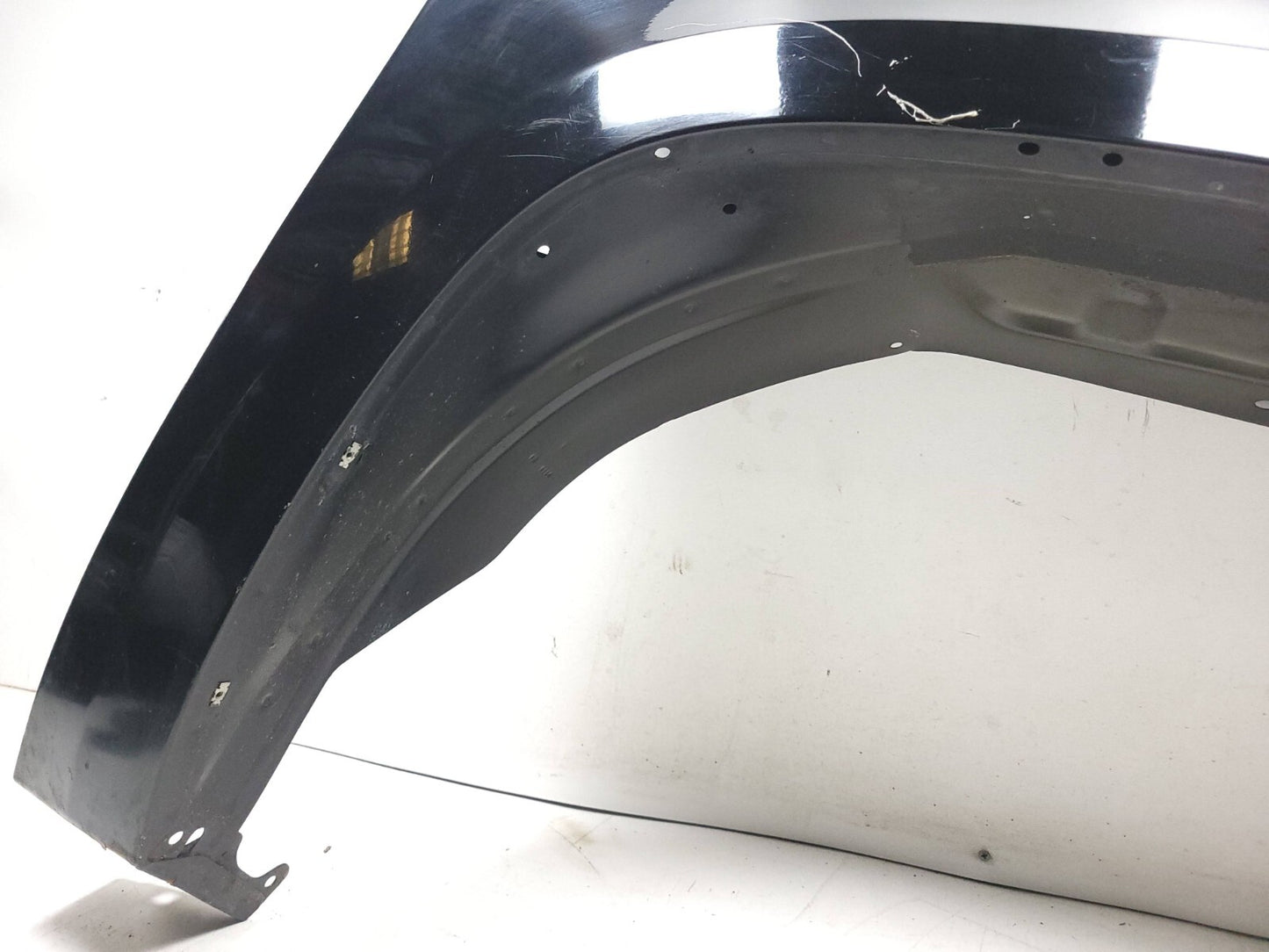 2010 - 2014 Chevrolet Suburban Front Fender Passenger Side Right OEM