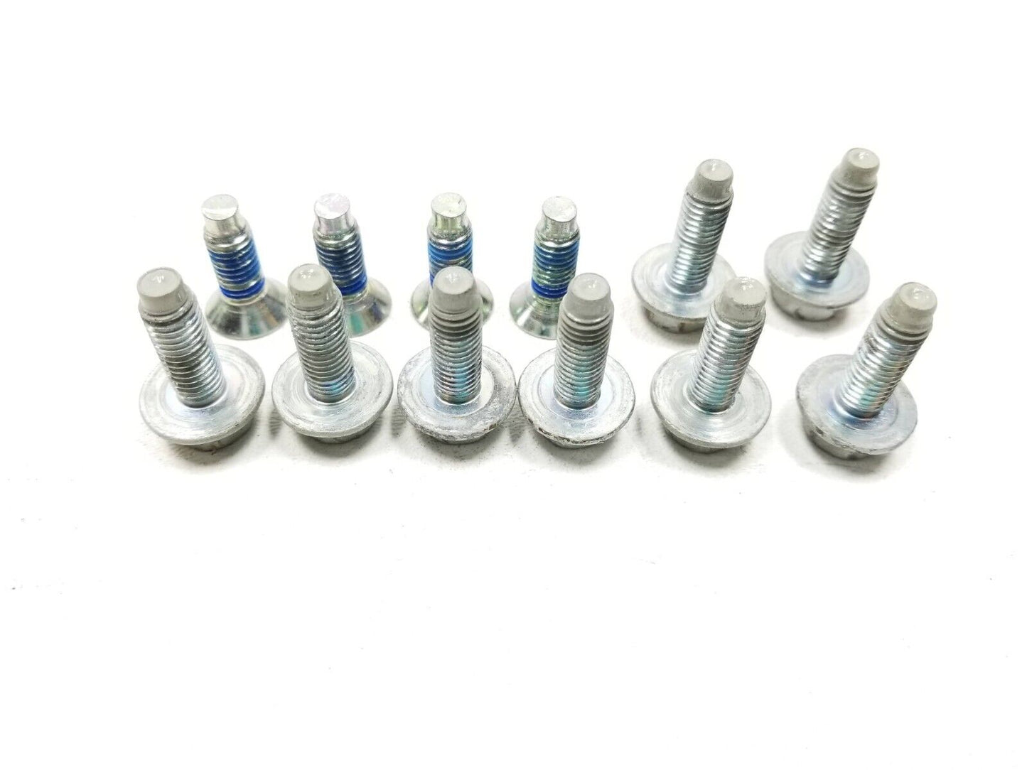 14 15 16 17 18 Kia Forte Door Hinge Passenger Side Right OEM 49k Miles