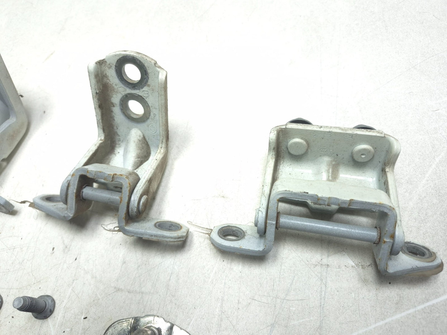 2012 Nissan Leaf Door Hinge W/ Striker Front & Rear Left Driver Side OEM