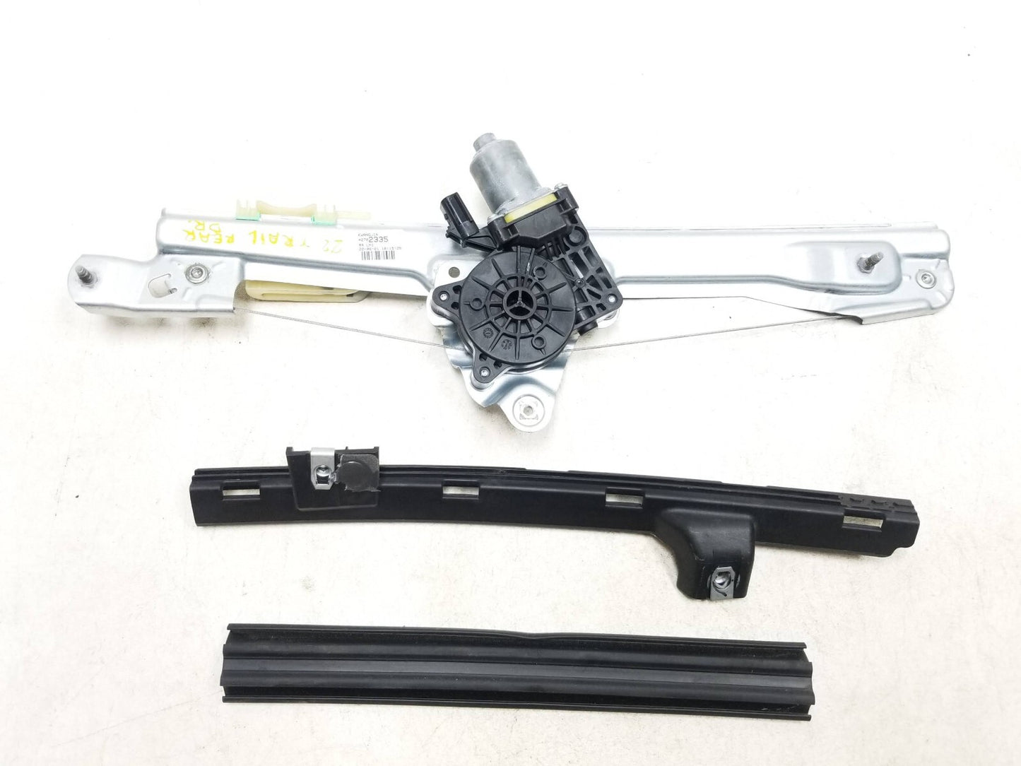 2022 Chevrolet Trailblazer Rear Window Regulator & Motor Driver Side Left OEM