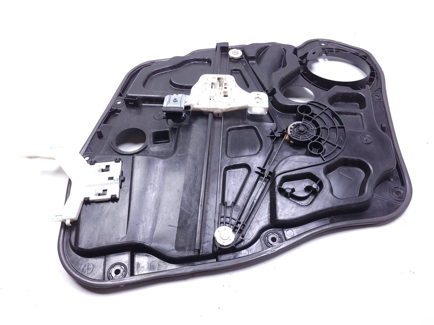 2020 Hyundai Venue Front Driver Door Window Regulator Panel W/ Motor OEM