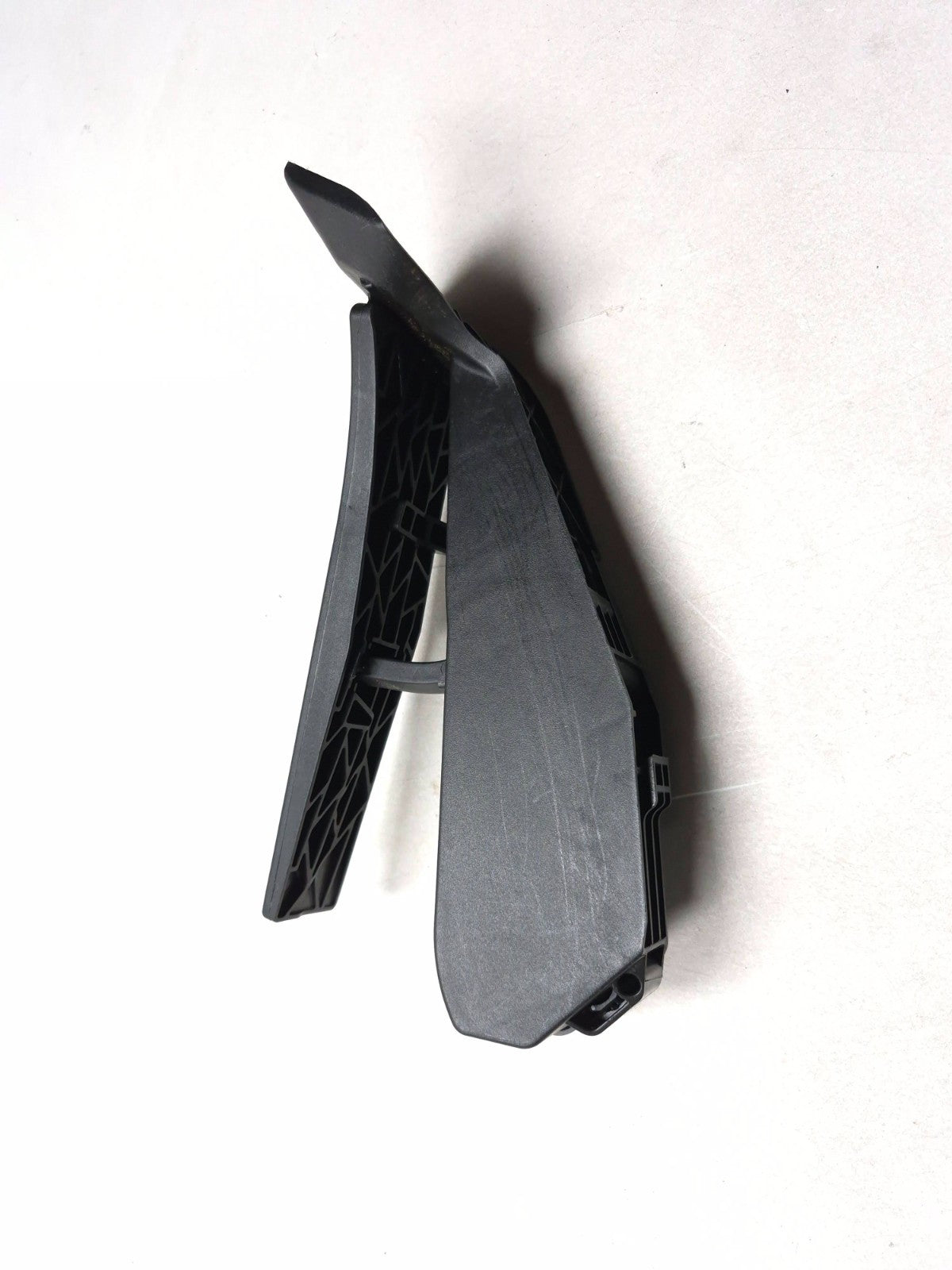 2013 Hyundai Genesis Coupe Accelerator Pedal OEM