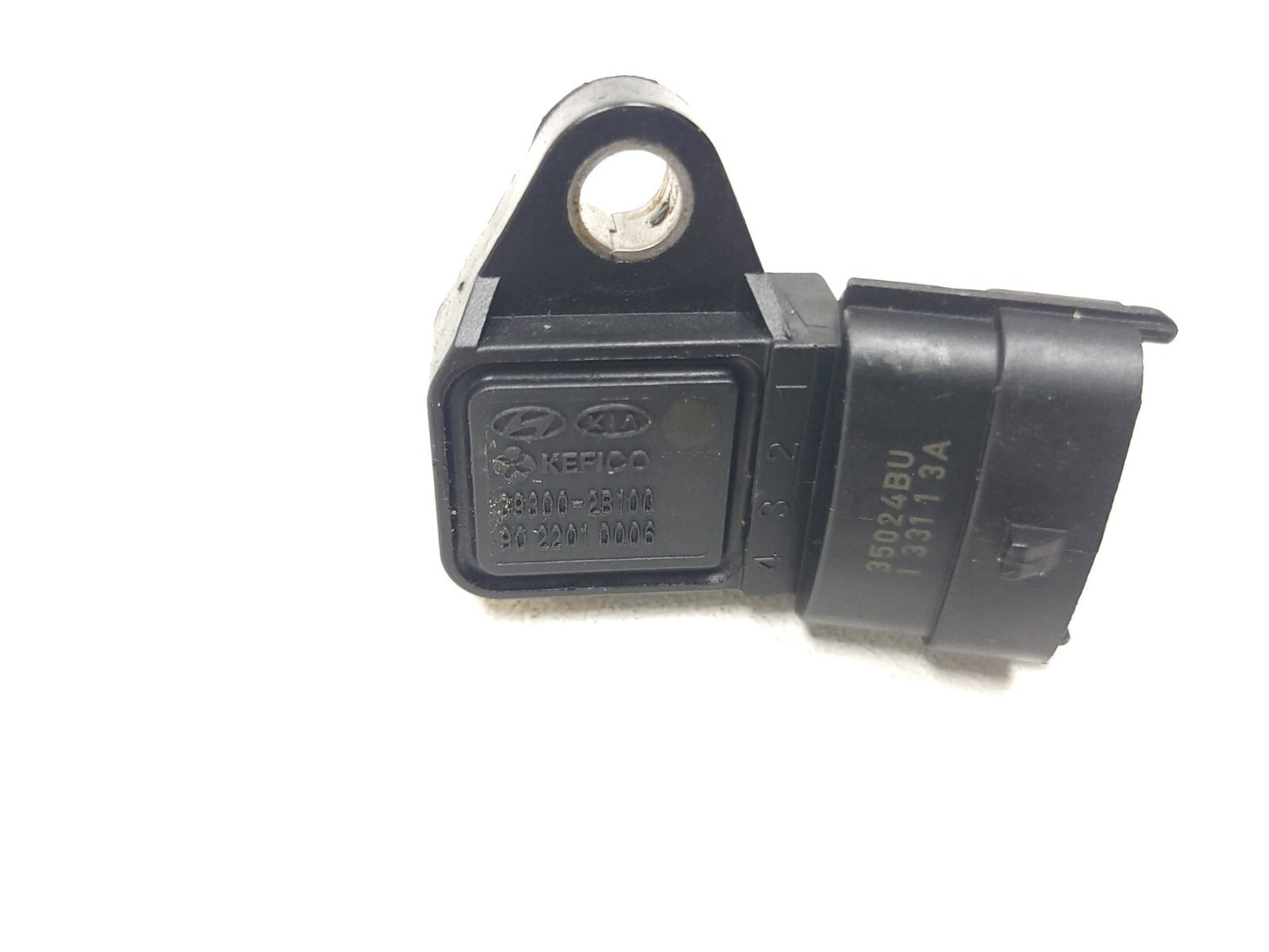 14 Kia Forte Engine Sensor Temp Knock Vvt Crank/camshaft Sensor OEM 27k