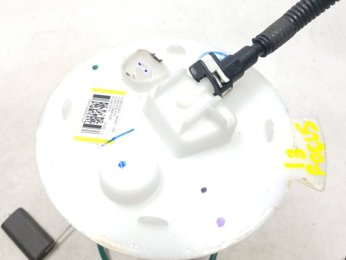 12 - 14 Ford Focus Fuel Pump Bv61-9h307-gh OEM