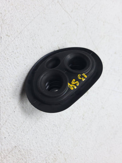 2013 2014 2015 Audi A4 S4 Coolant Hose Pipe Grommet Double Rubber 8k0819699a OEM