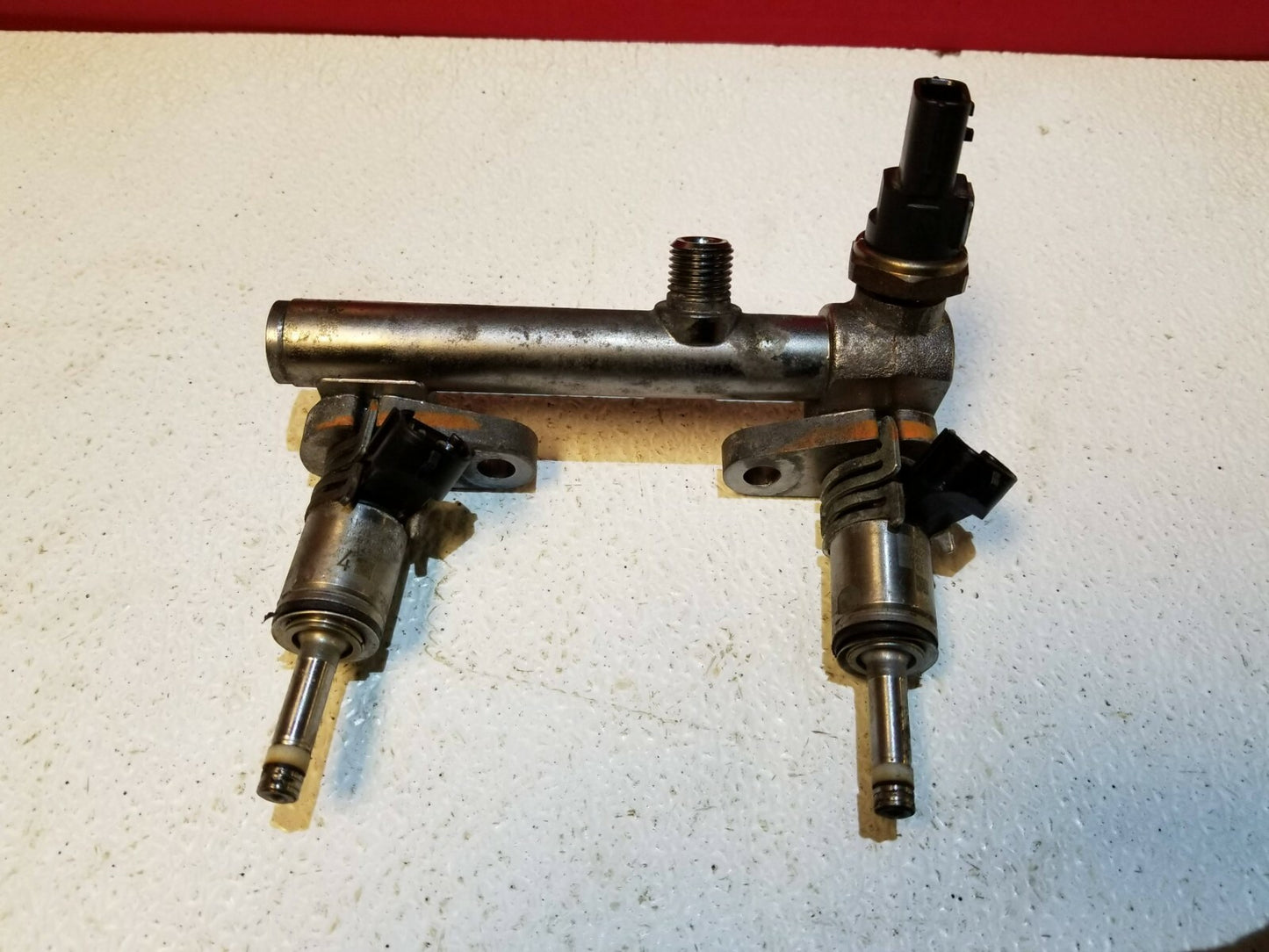 2017 Subaru Impreza Sport 2.0l Fuel Rail W/ Injector Pair OEM