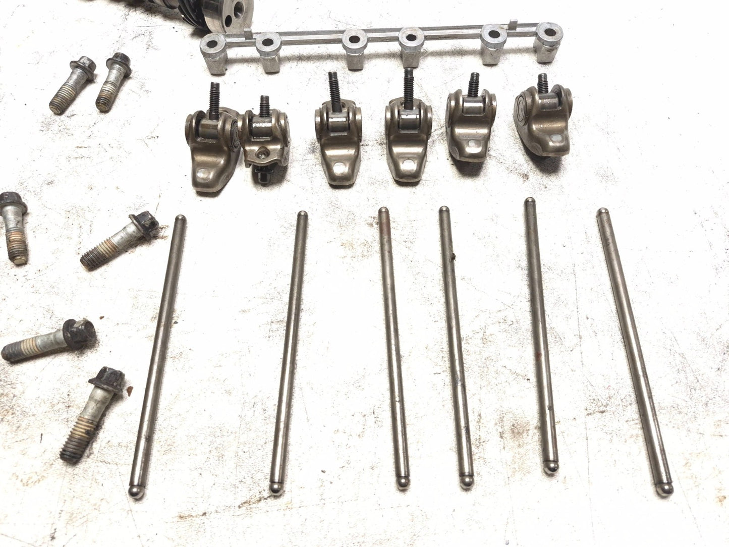 Yale Forklift V6 4.3l Engine Camshaft & Rocker Arm Set OEM
