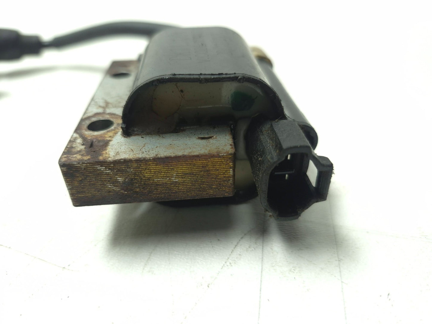 2018 Husqvarna Svartpilen 401 Ignition Coil Spark Plug Pack OEM