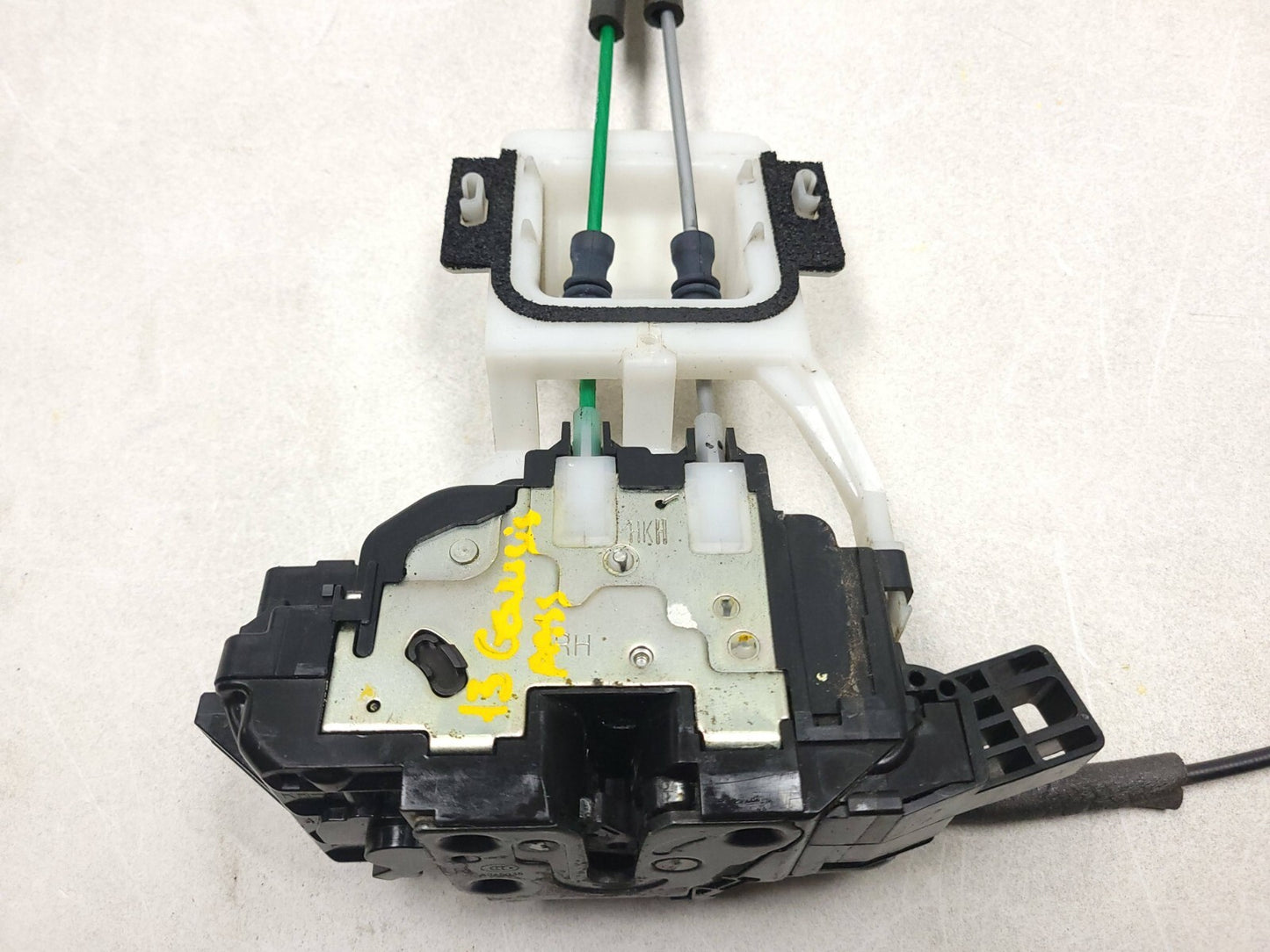 2013-2016 Genesis Coupe Door Lock Latch Actuator Right Passenger OEM