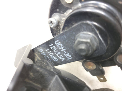 2015 - 2018 Yamaha Yzf-r3 Yzfr3 Horn Signal W/ Bracket OEM