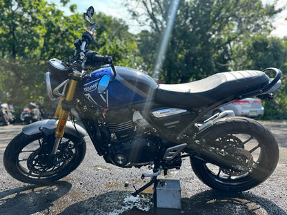 2024 Triumph Speed 400 Front Footrest W/cover Set OEM