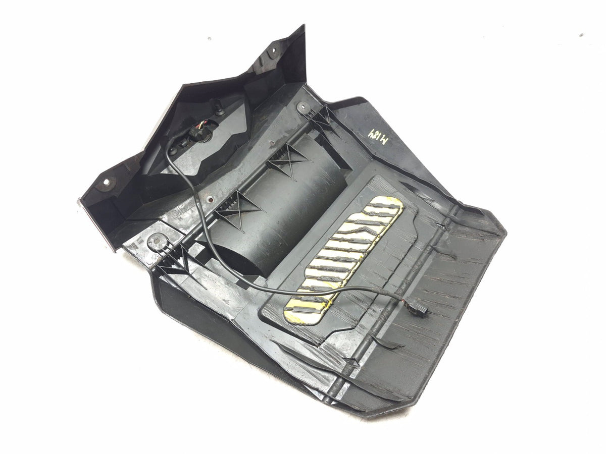 2010 Ski-doo Mxz 800r Rear Snow Guard W/ Taillight OEM