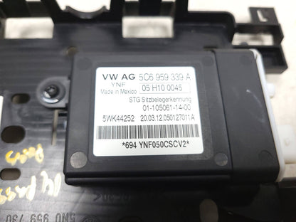 2014 Volkswagen Seat Occupant Sensor Passat Front & Wiring Harness Passenger Oe