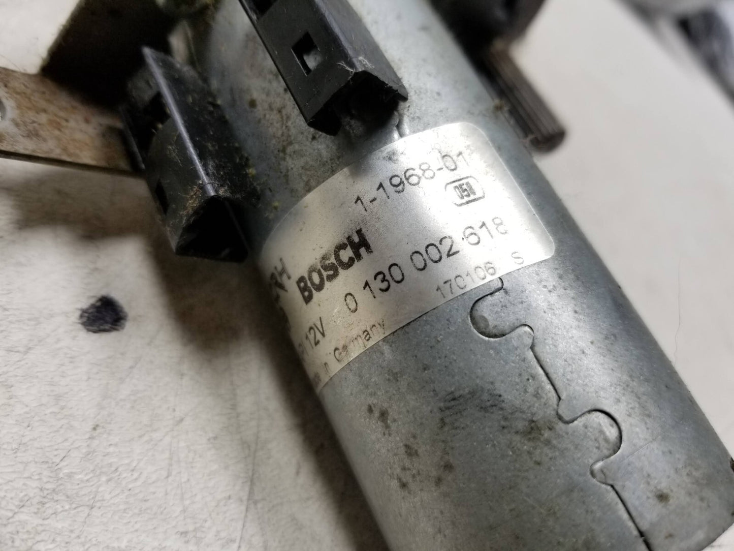 2004 - 2006 BMW X3 Seat Adjustment Motor Front Passenger Side Right OEM