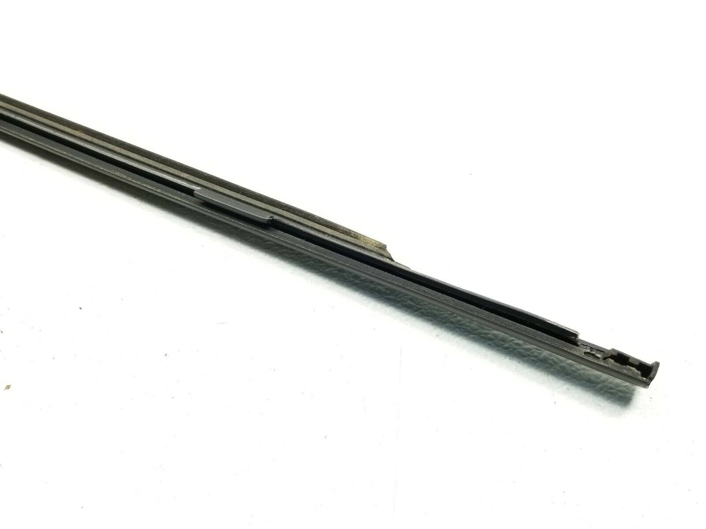 14-17 Fiat 500l Door Window Belt Seal Molding Front Passenger Right Side OEM