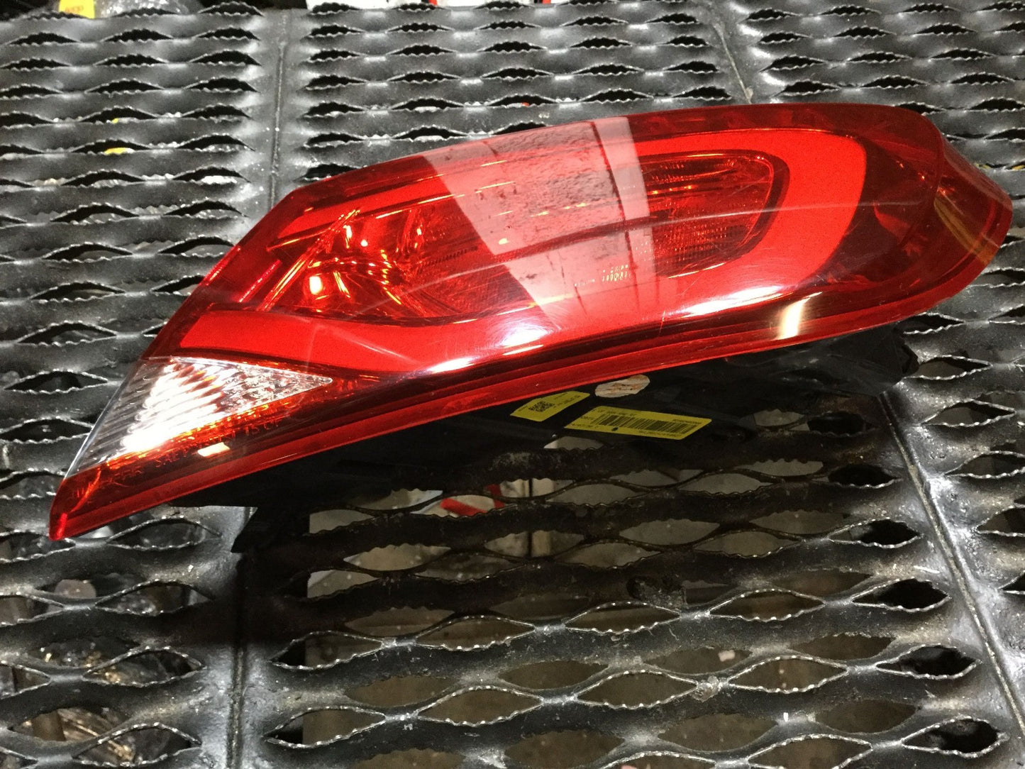 2015 Chrysler 200 Outer Tail Light Right Passenger Side OEM
