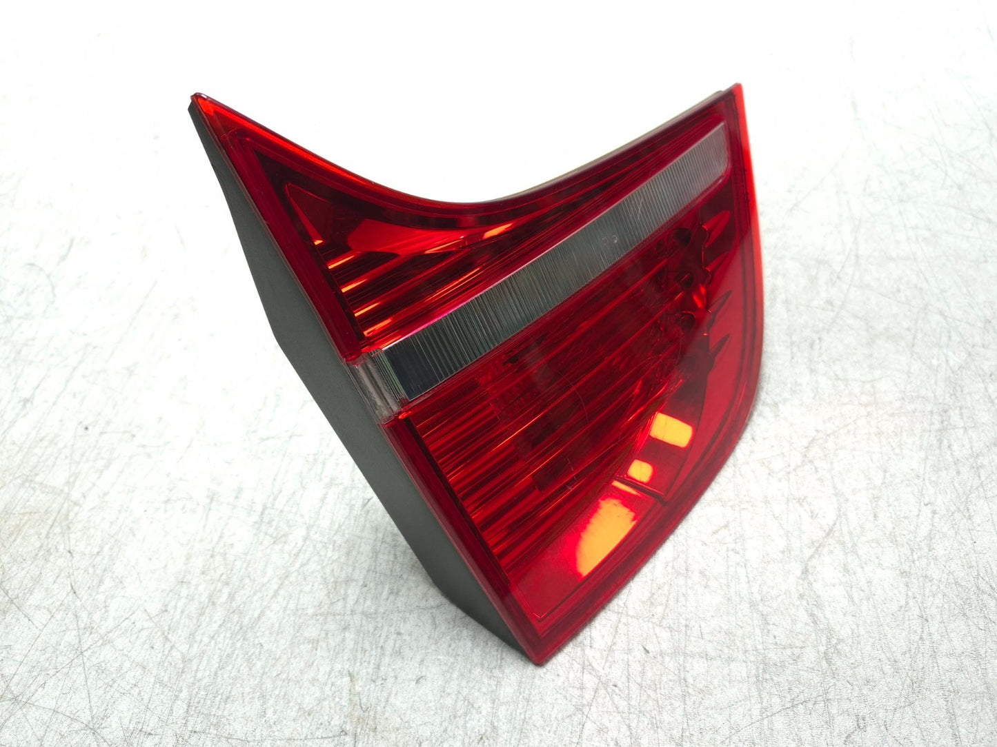 2008 BMW X6 E71 Rear Trunk Lid Taillight Left & Right Pair OEM