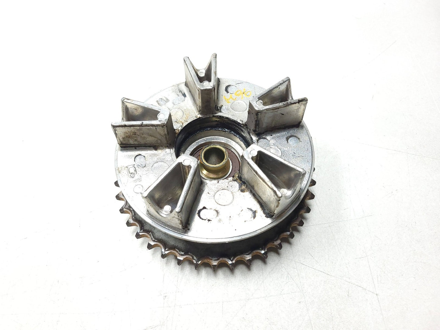 2002 Honda Magna Vf 750c Rear Sprocket W/ Carrier Hub OEM