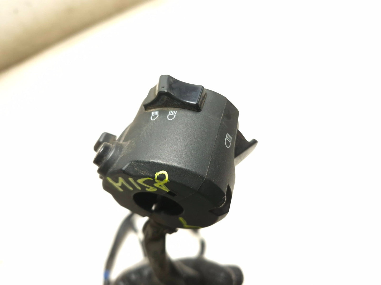2024 Yamaha R3 Yzfr3 Left Handlebar Headlight Turn Switch & Grip OEM