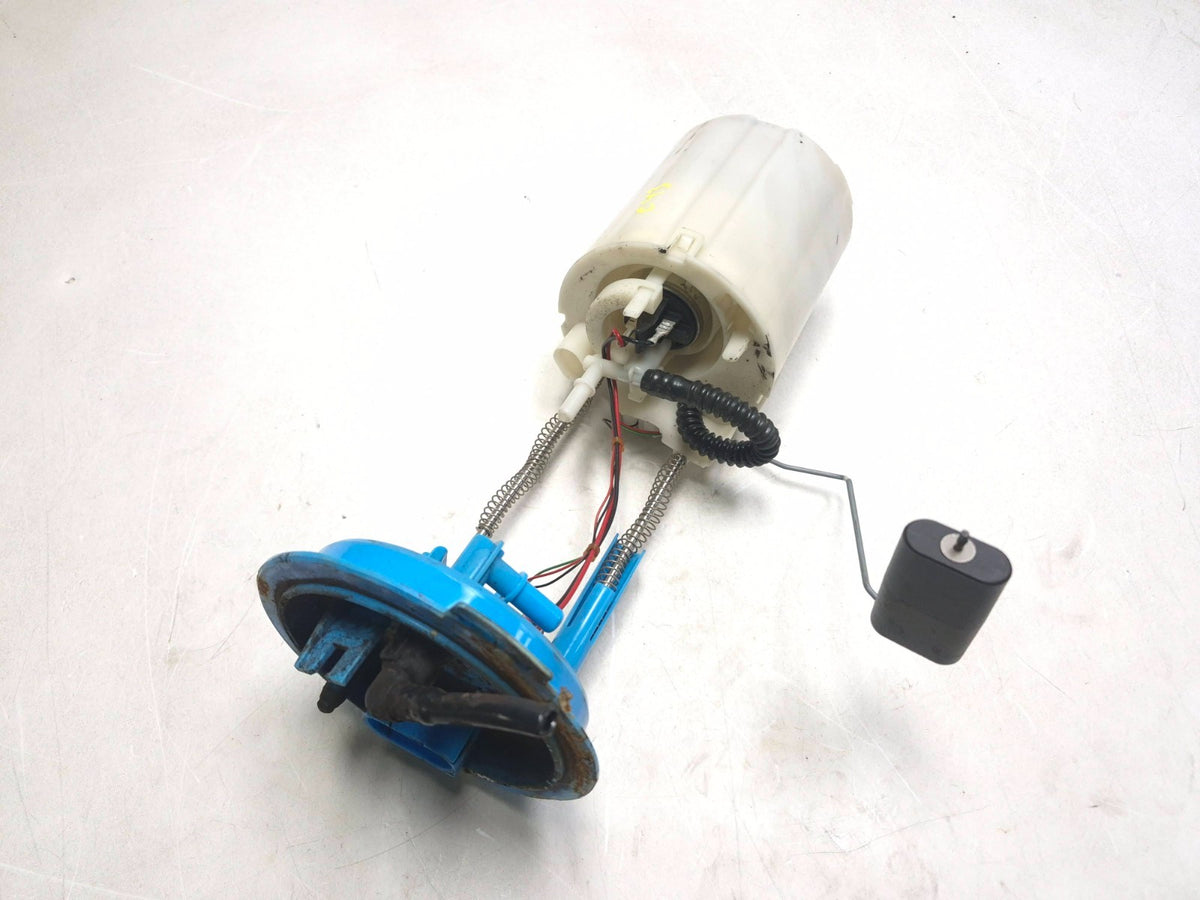 2011 Volkswagen Tiguan Gas Fuel Pump OEM