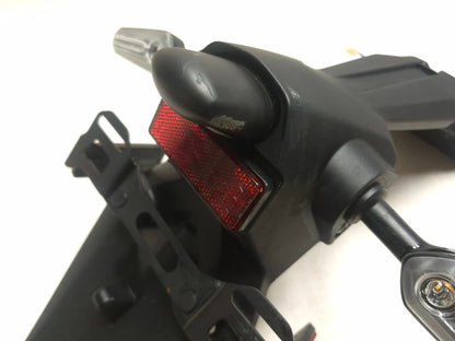 2025 Yamaha Yzf R3 Rear Fender Mud Guard W/turn Signal Assy OEM