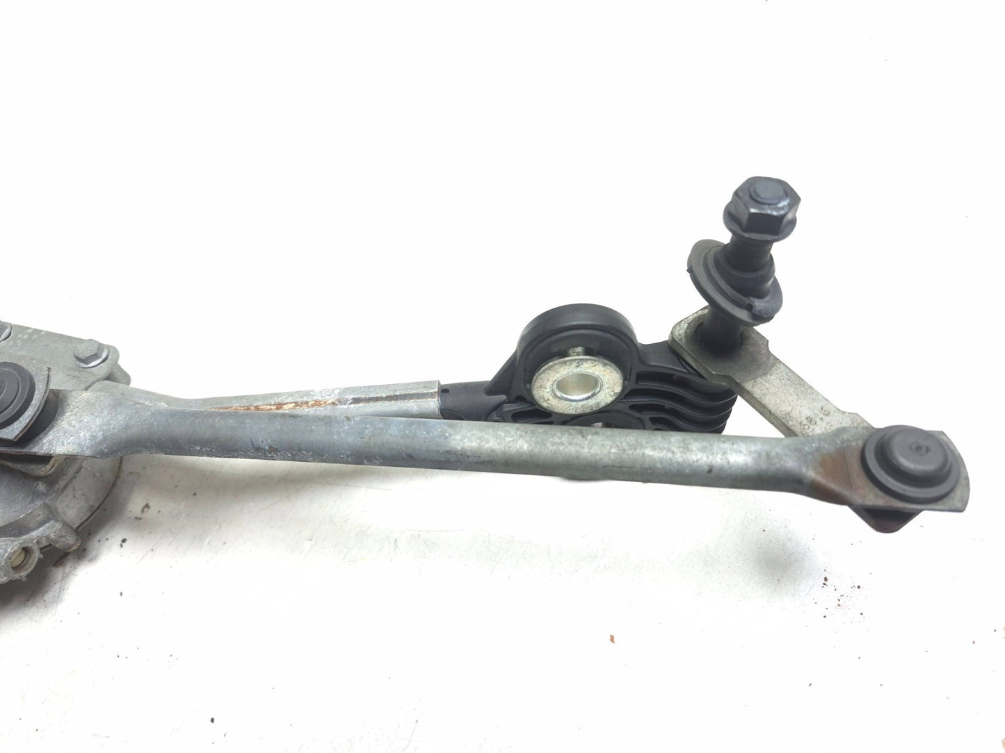 2008 BMW X6 E71 Windshield Wiper Motor W/ Linkage OEM