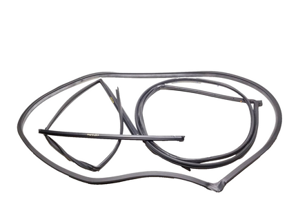 2014 - 2019 Kia Soul Door Weatherstrip Front Passenger Side Right OEM