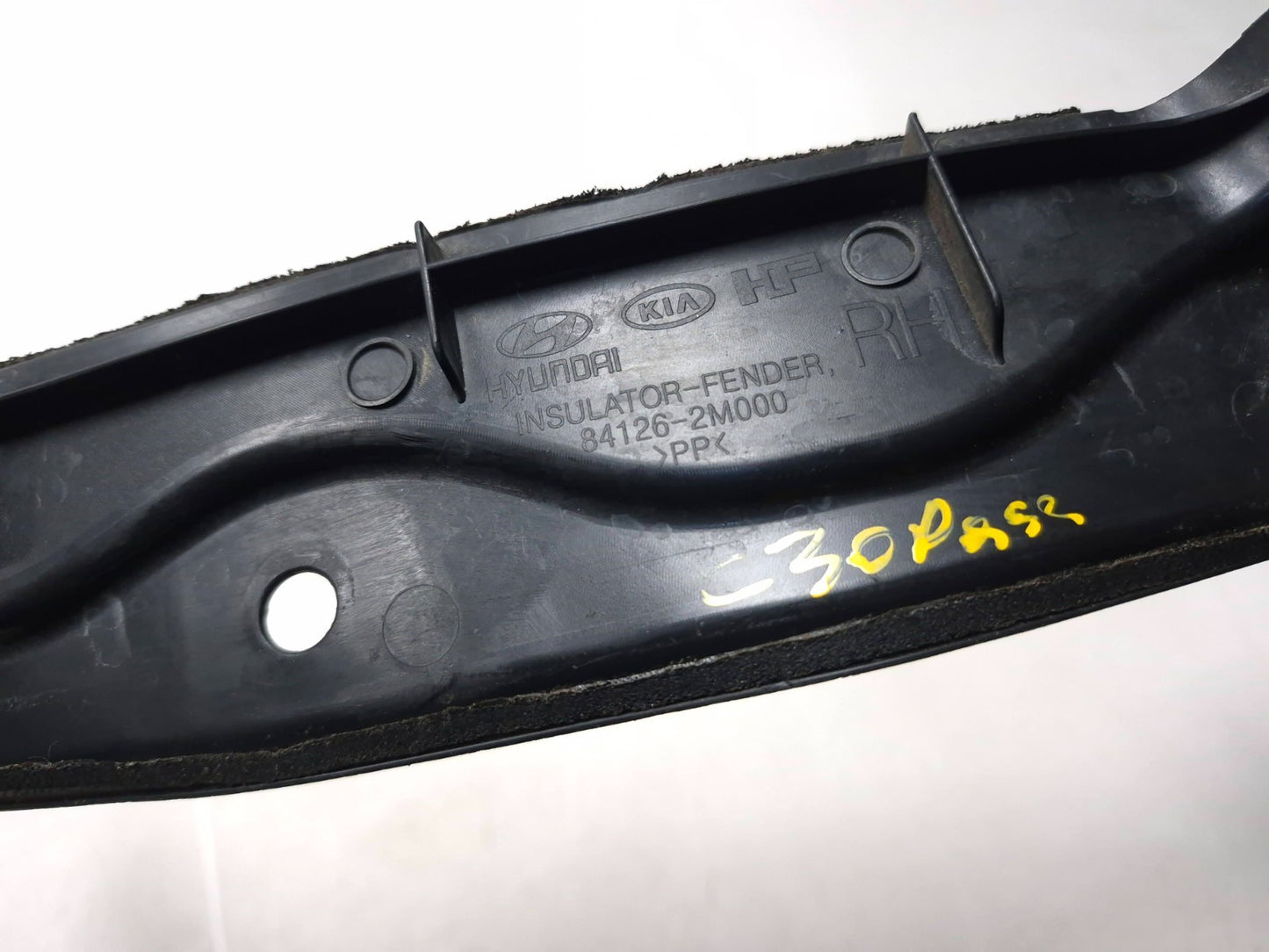 2013 Hyundai Genesis Coupe Rear Insulator Fender Left & Right OEM