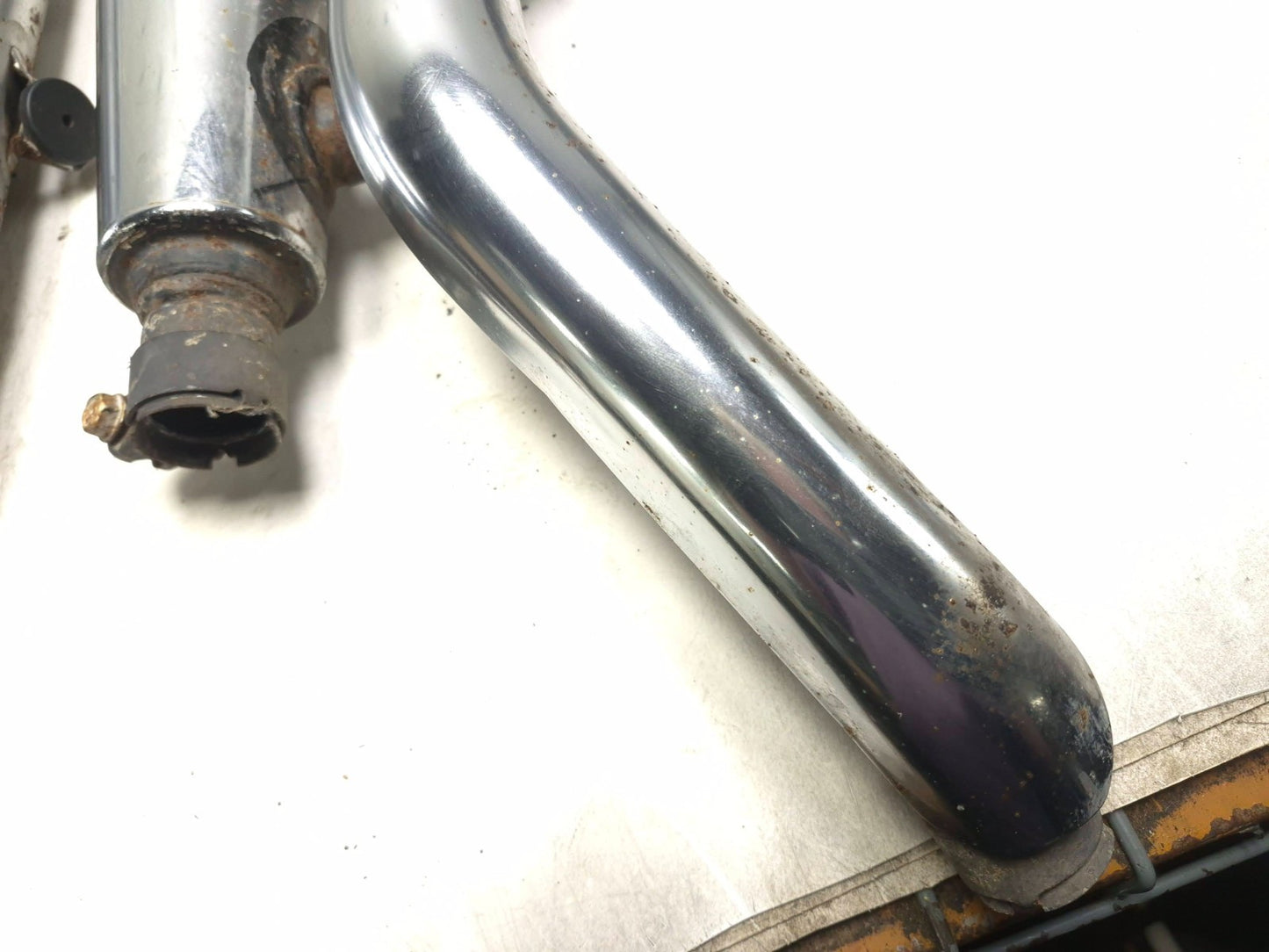 1997 Honda Magna Vf750c Muffler Pair OEM