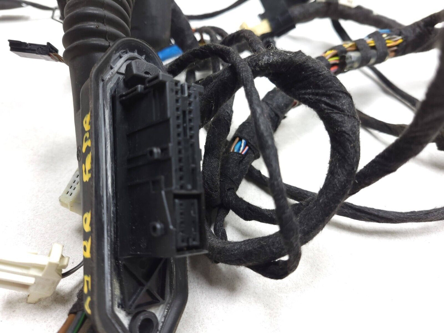 2006-2009 Range Rover Door Wire Harness Front Left Driver Side OEM