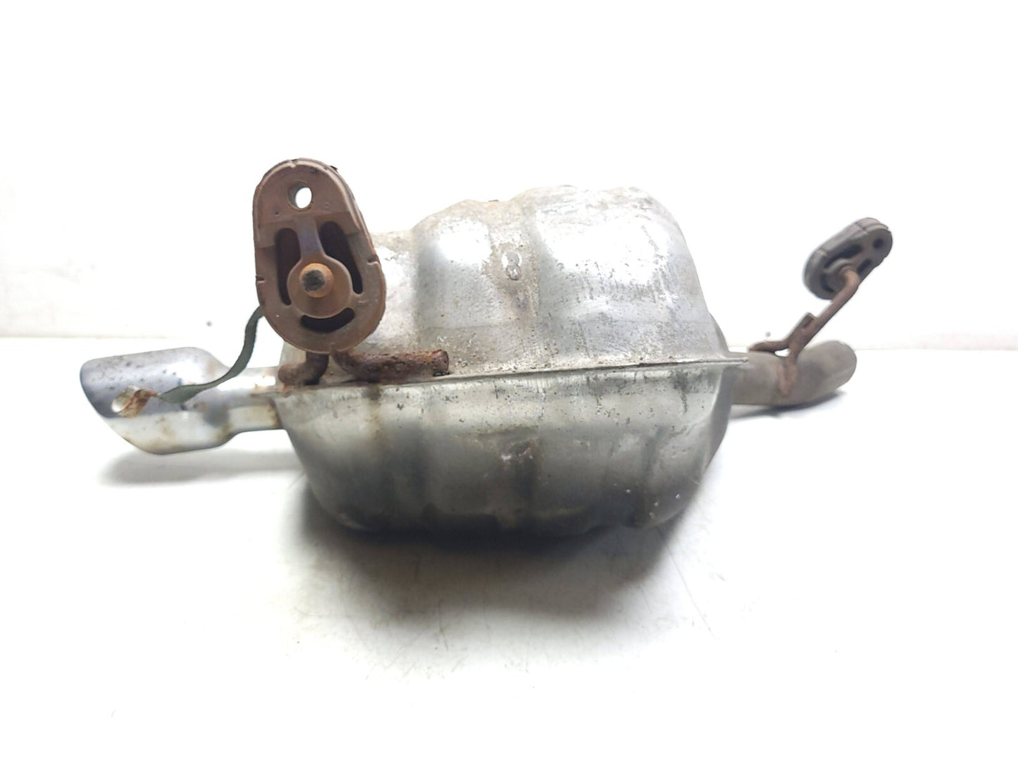 2016 Dodge Durango Muffler Exhaust Passenger Side Right 3.6l OEM