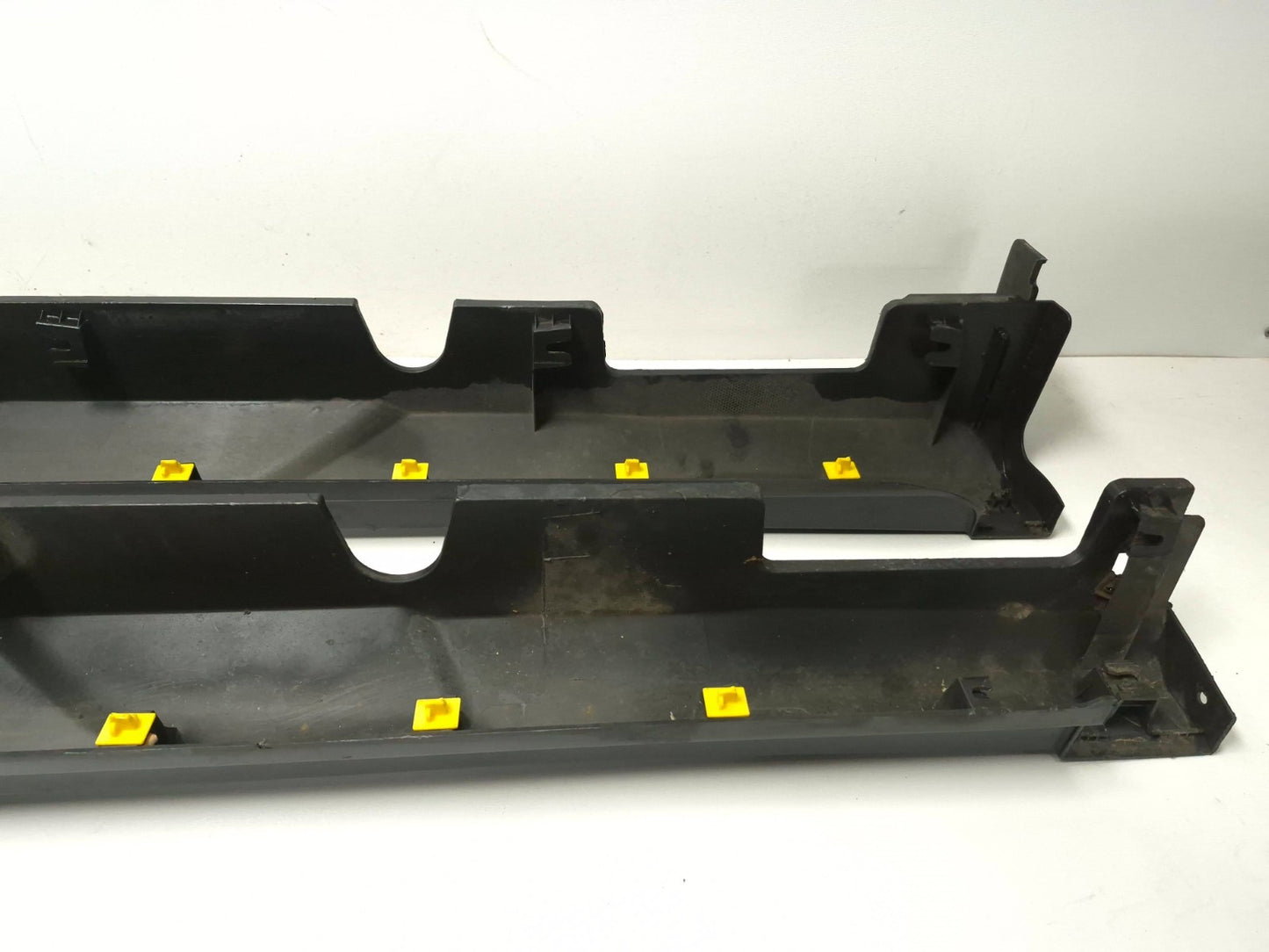 2019 Hyundai Kona Rocker Panel Molding Left & Right Pair OEM