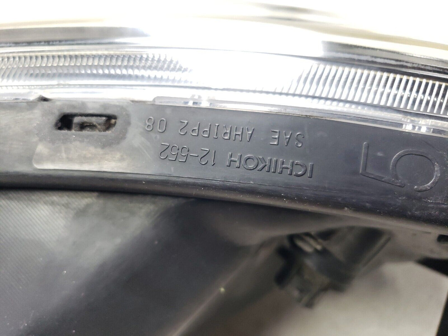 08 - 15 Scion Xb Headlight Driver Passenger Side Pair OEM