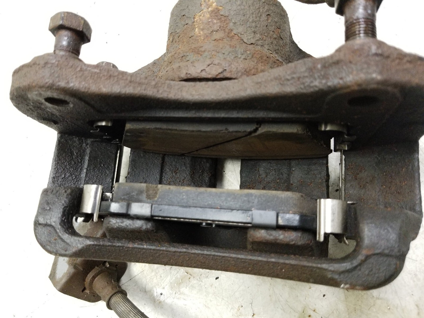 2011 - 2016 Kia Sportage AWD Front Brake Caliper Passenger Side Right 2.4l OEM