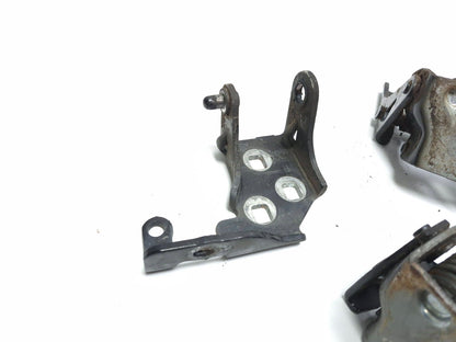 2013 Cadillac Escalade Esv Door Hinge W/ Striker Front & Rear Driver Side OEM