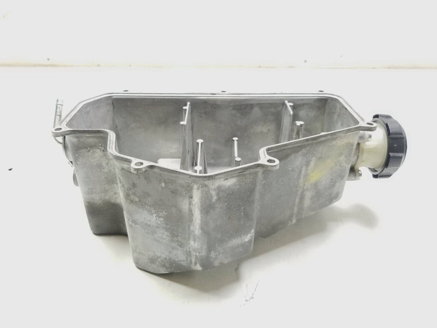 2016 - 2017 Arctic Cat Zr 8000 Lxr Ec 137" Oil Tank OEM