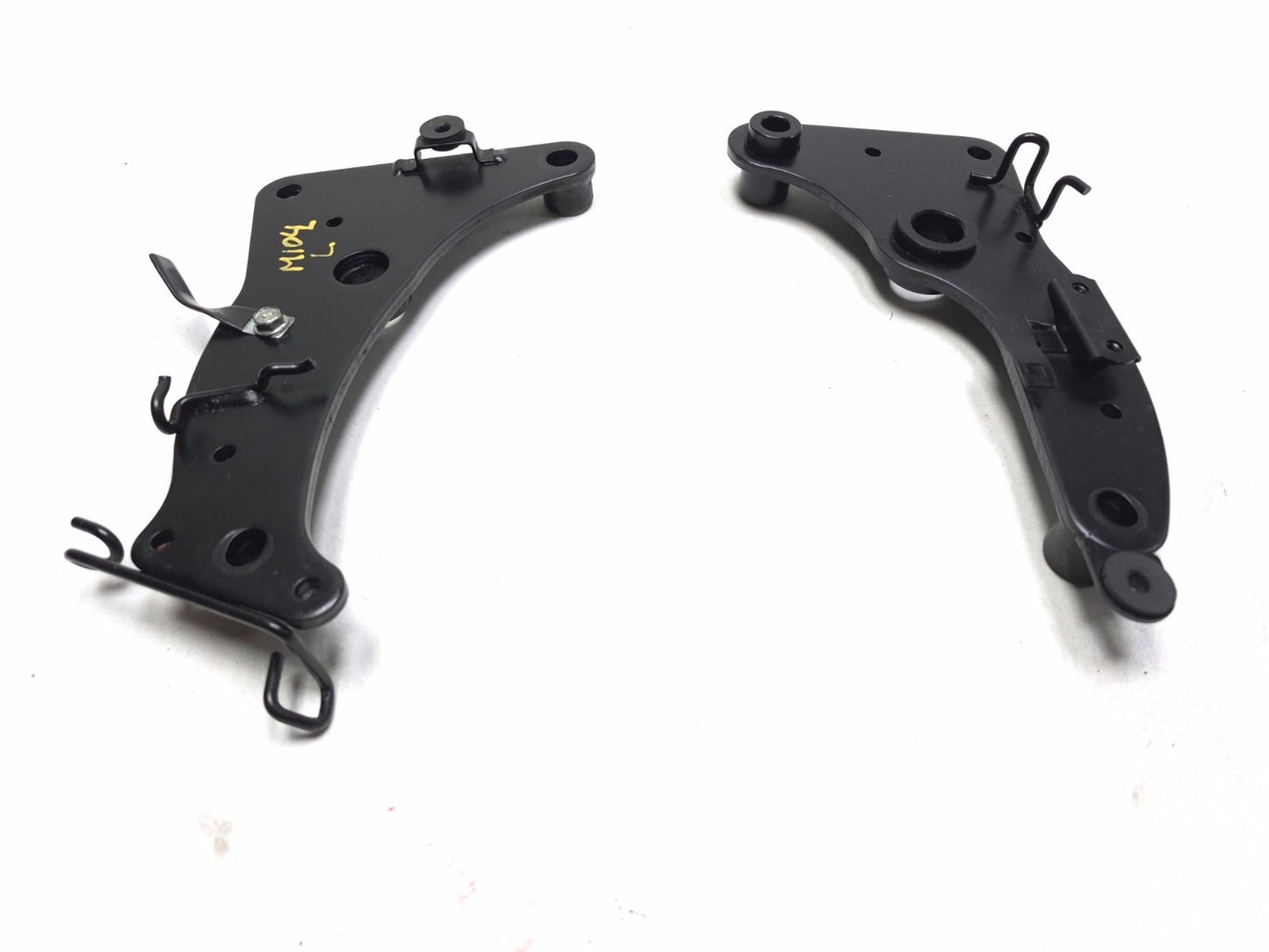 2017 Kawasaki Vulcan S En650c Swing Arm Mount Bracket Left & Right Pair OEM