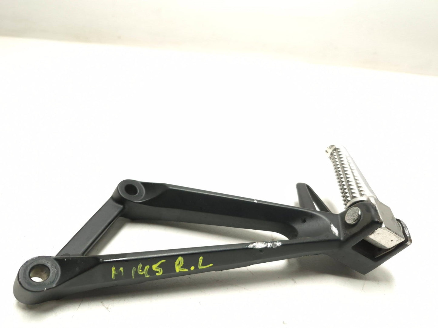 2017 Yamaha Yzf R3 Rear Footrest Pair OEM