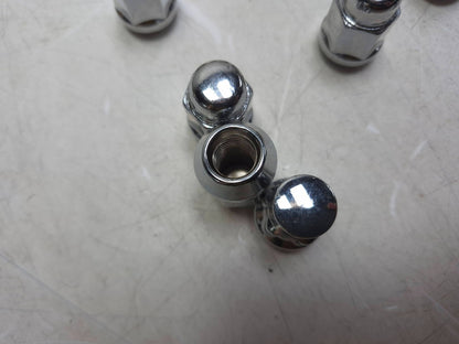 2017 Ford Focus St Wheel Lug Nut 16pcs OEM