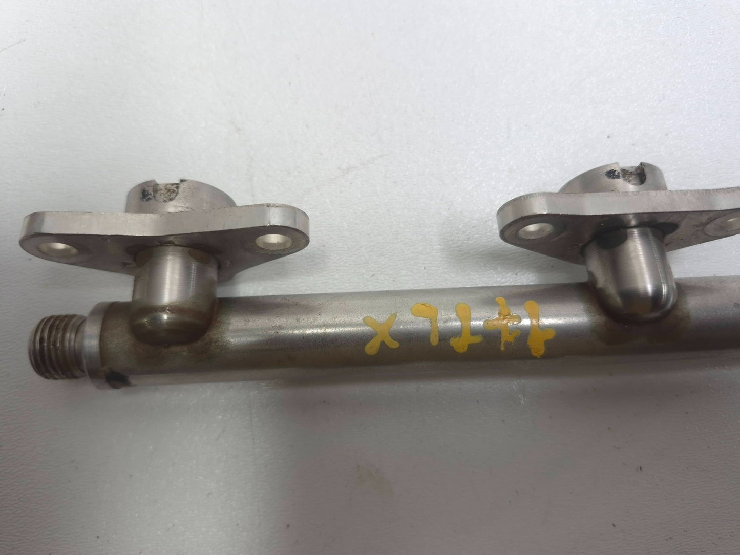 2017 Acura TLX Fuel Rail & Injectors 2.4l OEM
