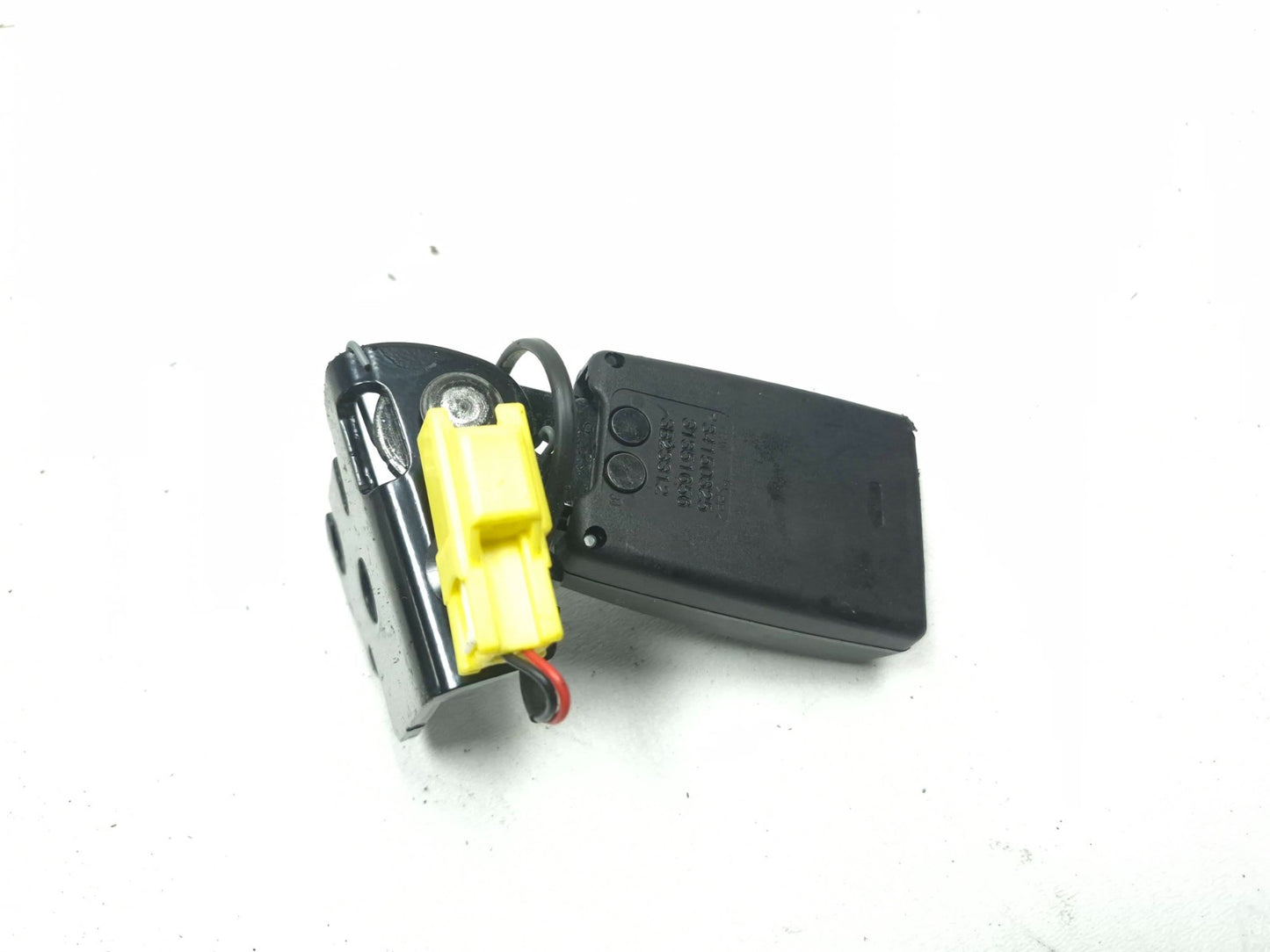 2013 Volvo S60 Rear Seat Belt Buckle Left Driver Side OEM