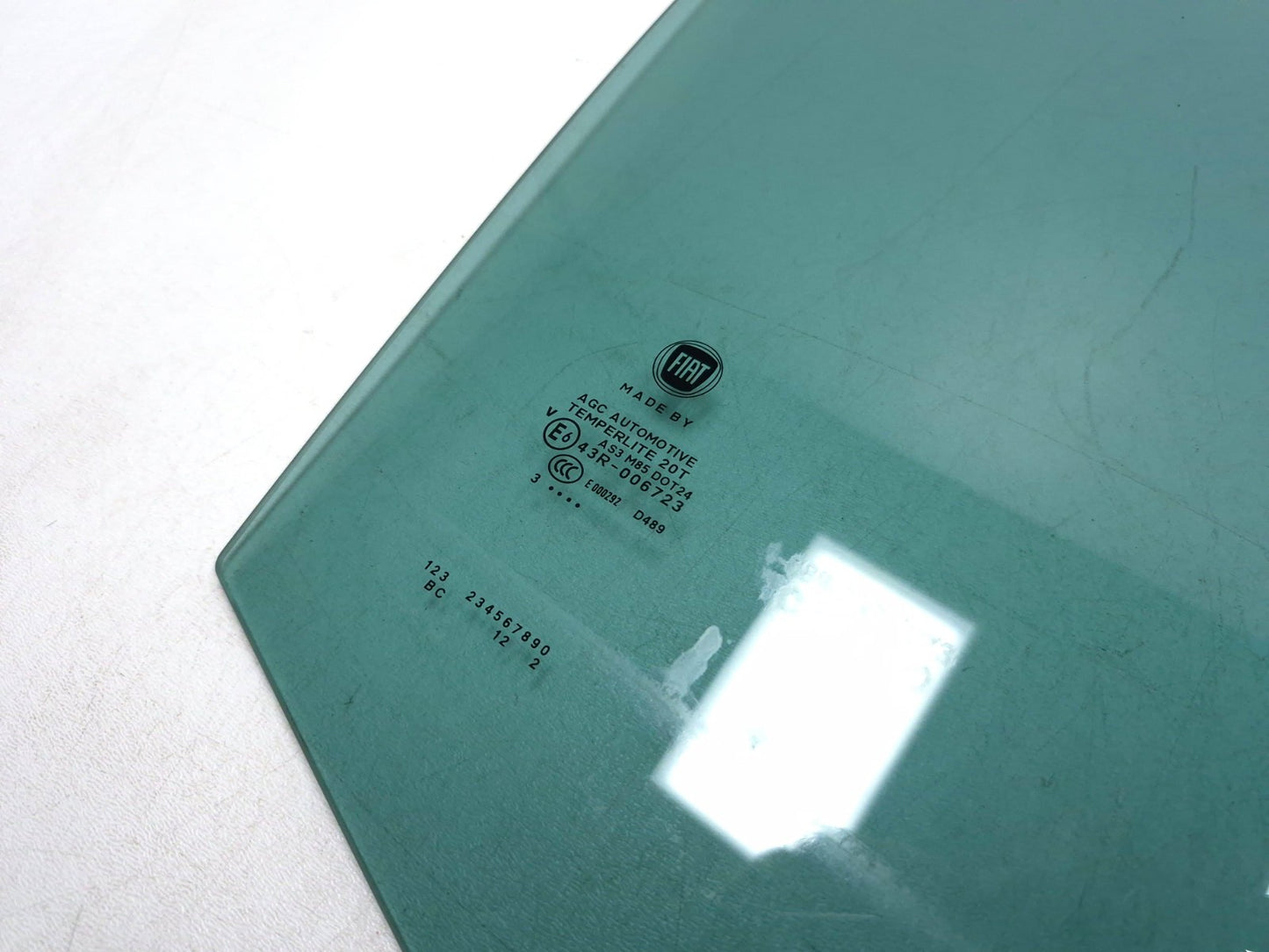 2014 Fiat 500l Door Window Glass Rear Passenger Side Right OEM