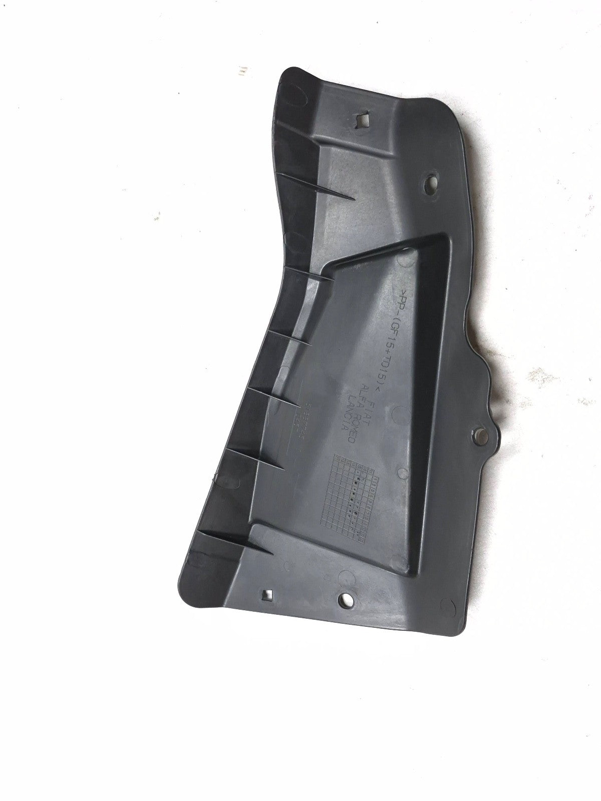2014 Fiat 500l Windshield Left Driver Side Cowl Protection Cover Trim OEM