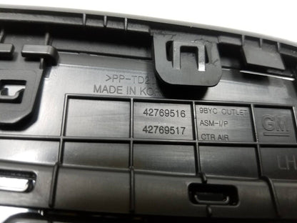 21 - 23 Chevrolet Trailblazer Dash Center Ac Heater Air Vent OEM