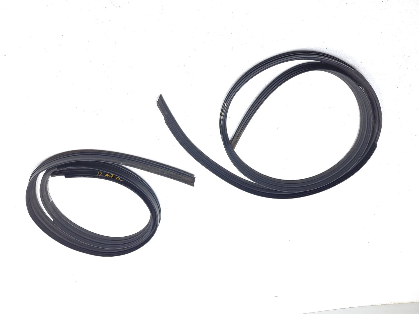 2012 Audi A7 Roof Frame Weatherstrip Seal Pair Left Right OEM