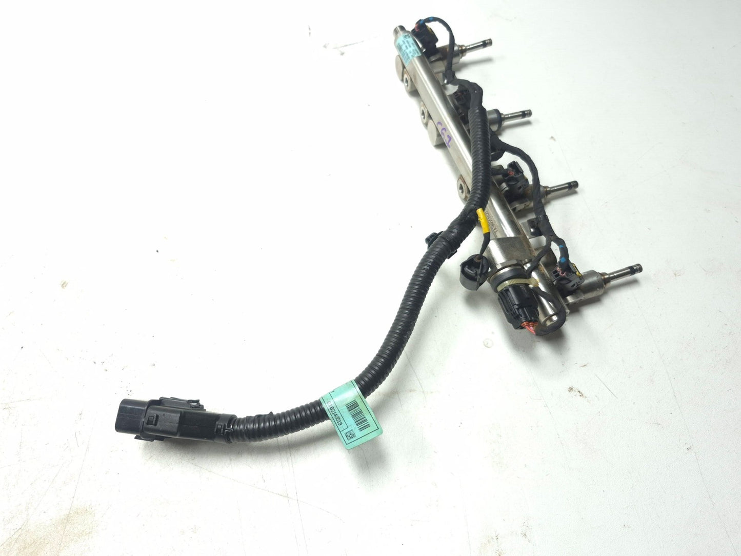2018 Hyundai Sonata 2.4l Fuel Rail W/ Injector OEM