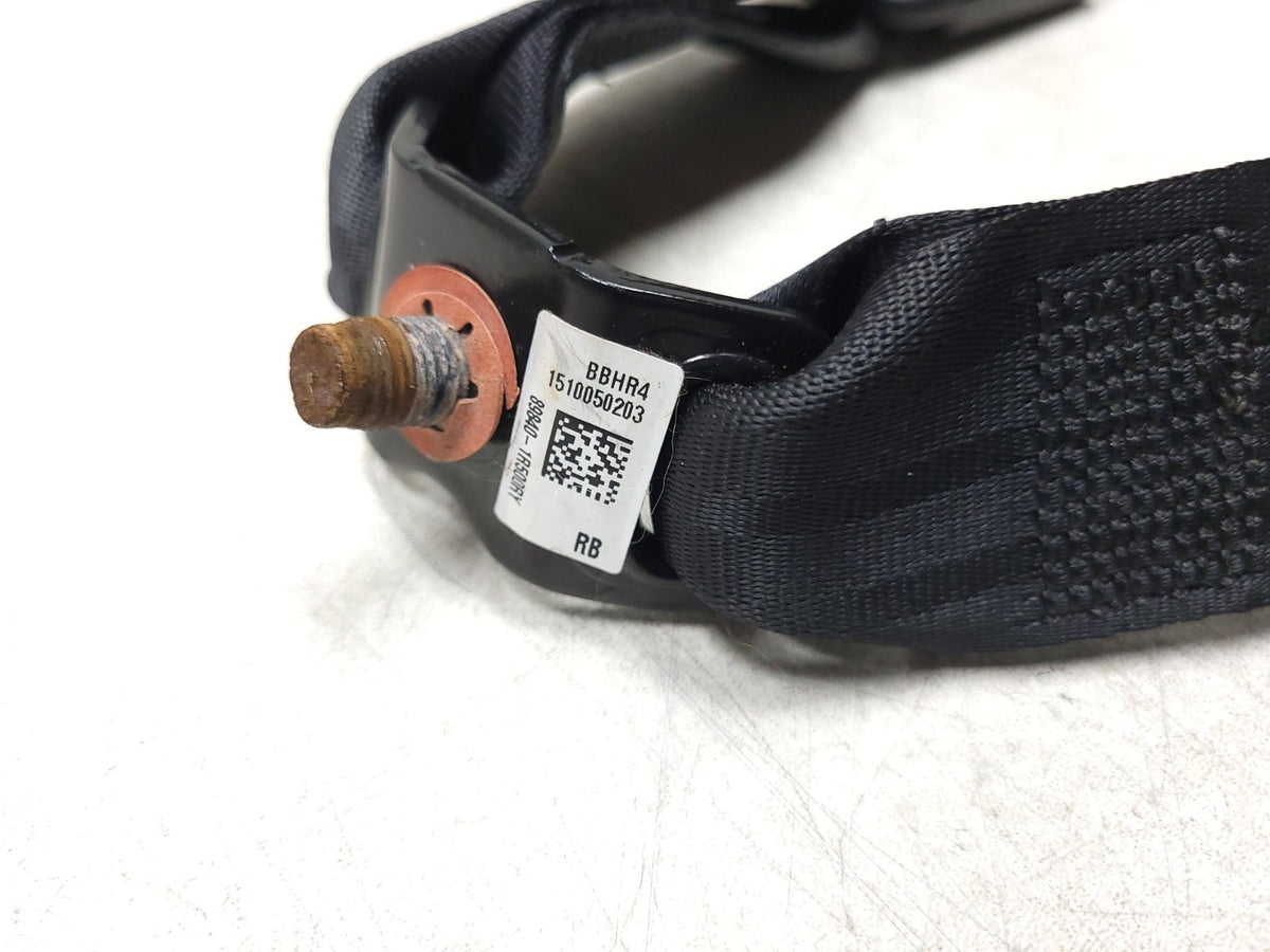2016 Hyundai Accent Rear Seat Belt Buckle OEM 89830-1r500ry0