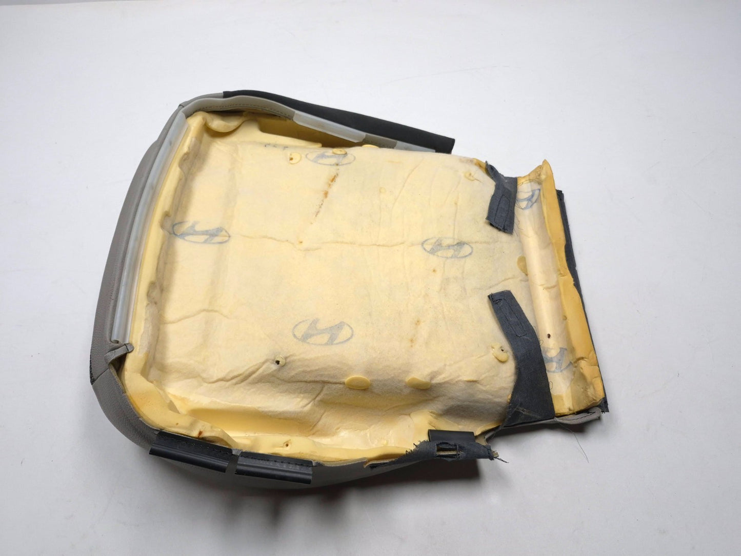2013 Hyundai Genesis Front Seat Lower Cushion Passenger Side Right OEM